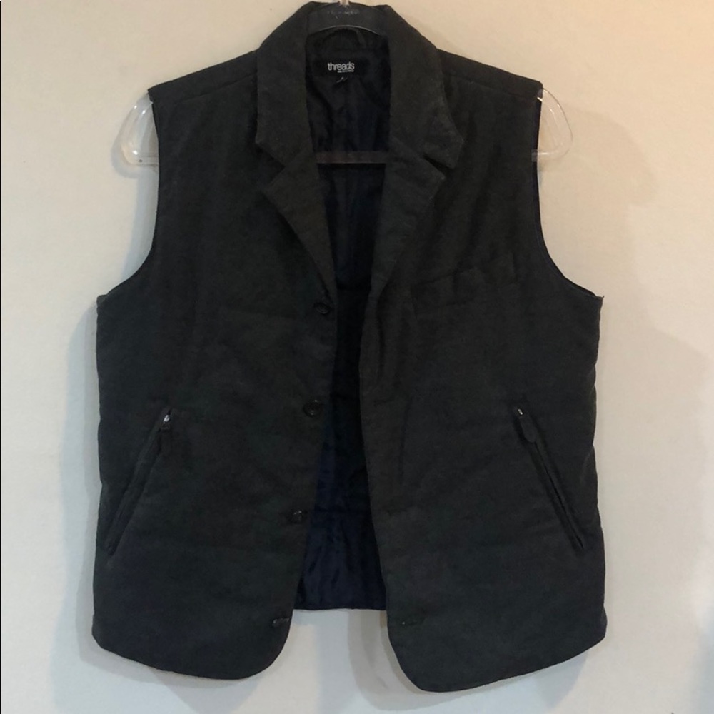 Sleeveless waist coat style puffer jacket